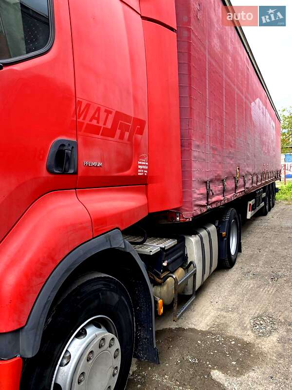 Тягач Renault Premium 2009 в Яворове