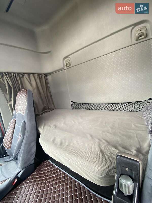 Тягач Renault Premium 2009 в Яворове