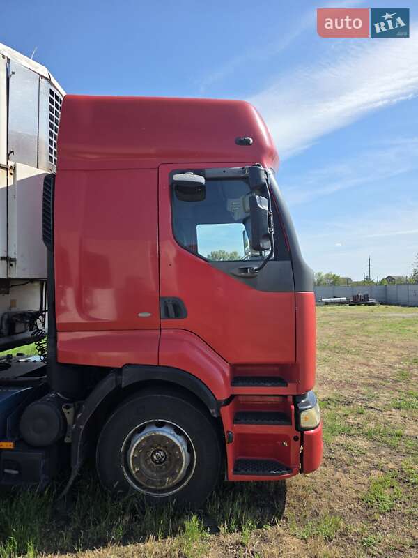 Тягач Renault Premium 2005 в Кременчуге