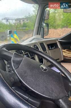 Тягач Renault Premium 2012 в 
