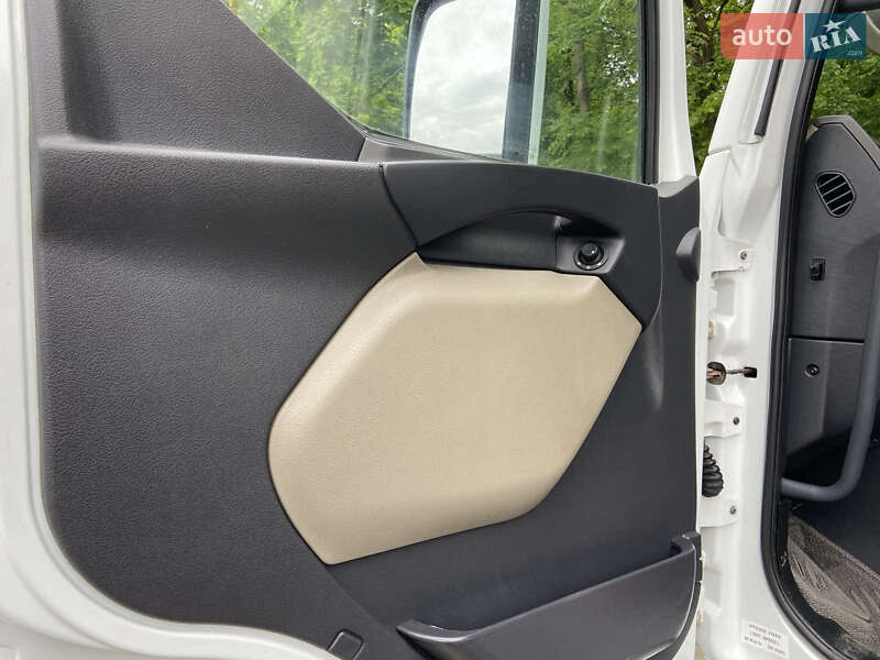 Цистерна Renault Premium 2013 в Тернополі