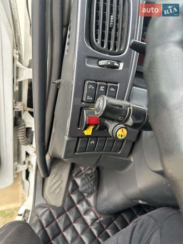 Тягач Renault Premium 2006 в Болграде