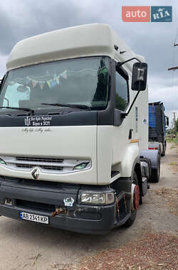 Тягач Renault Premium 2006 в Ладыжине
