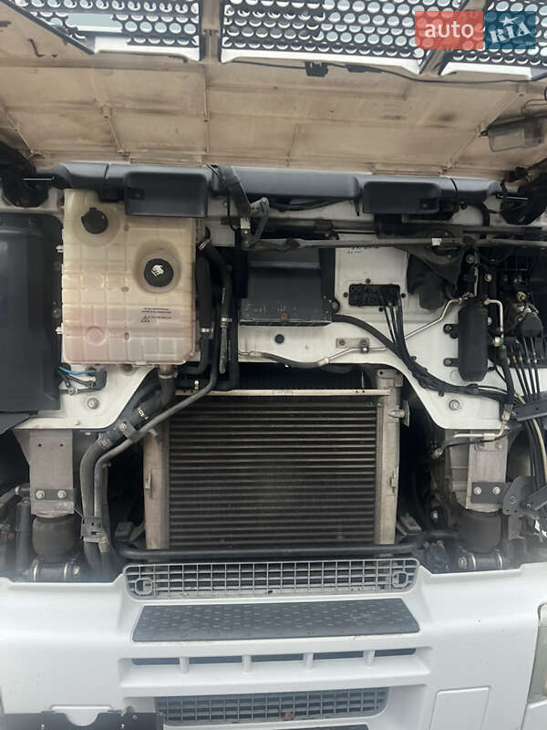 Тягач Renault Premium 2011 в Вышгороде