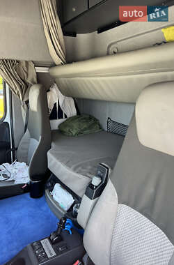 Тягач Renault Premium 2011 в 