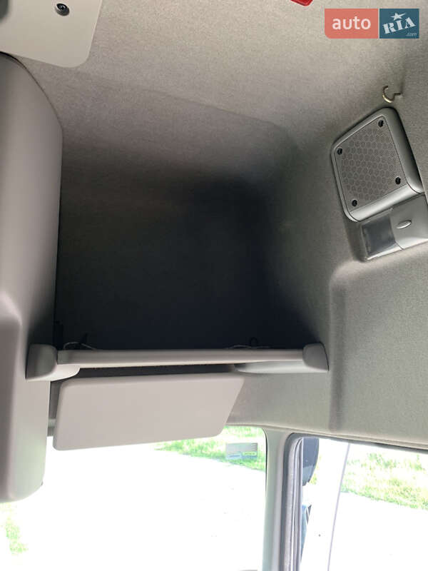 Тягач Renault Premium 2013 в Чутове