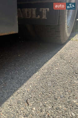 Тягач Renault Premium 2005 в 