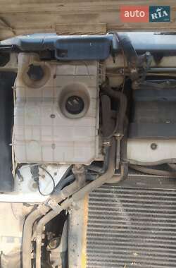 Тягач Renault Premium 2002 в 