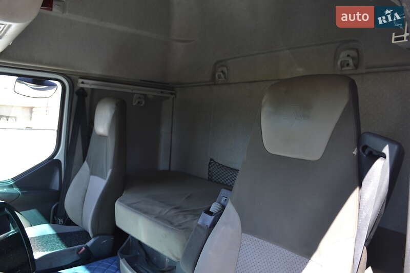 Тягач Renault Premium 2012 в Хусте