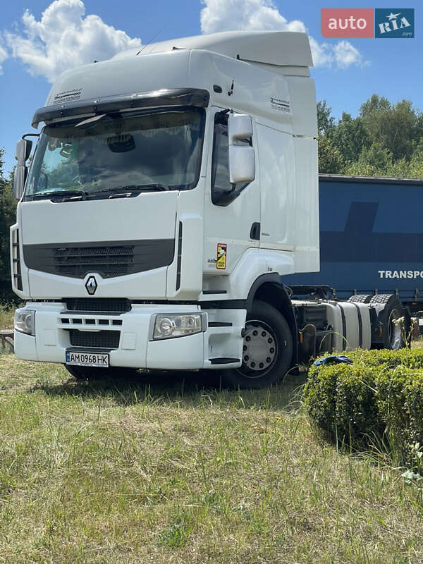 Тягач Renault Premium 2013 в 