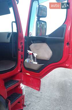 Тягач Renault Premium 2008 в 