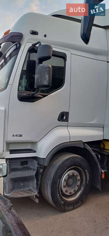 Тягач Renault Premium 2007 в Киеве