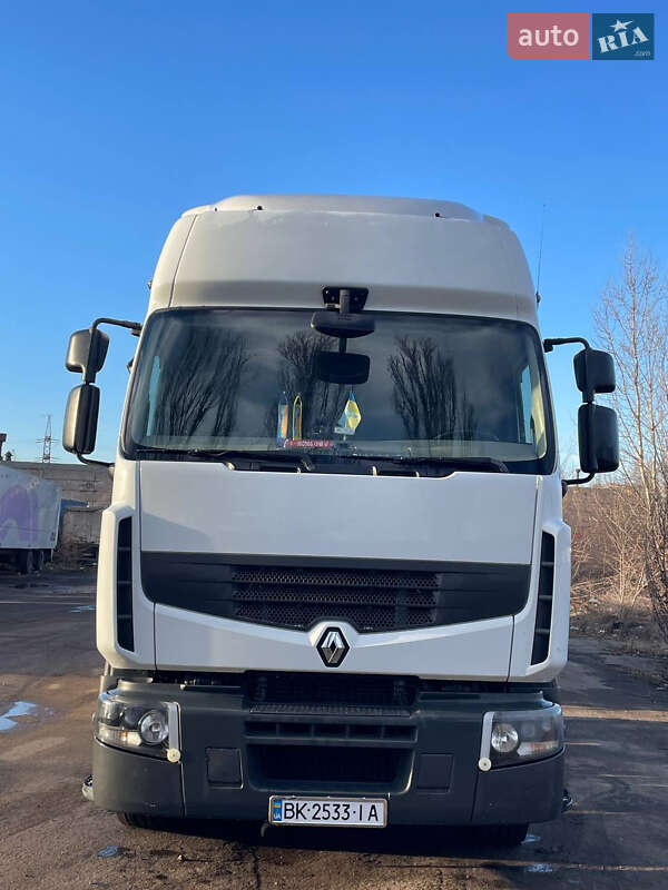 Тягач Renault Premium 2013 в 