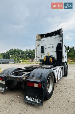 Тягач Renault Premium 2011 в 