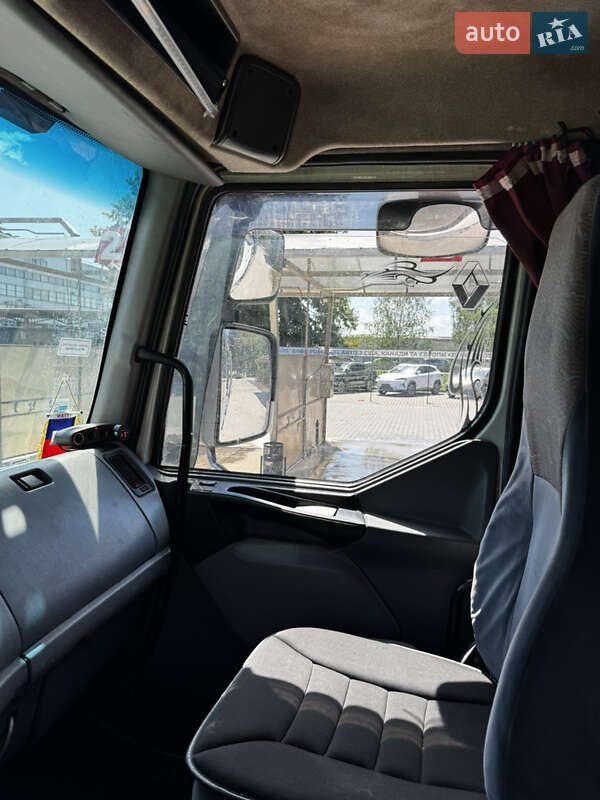 Автовоз Renault Premium 2005 в Черновцах