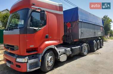Тягач Renault Premium 2001 в 
