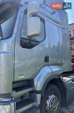 Тягач Renault Premium 2012 в 