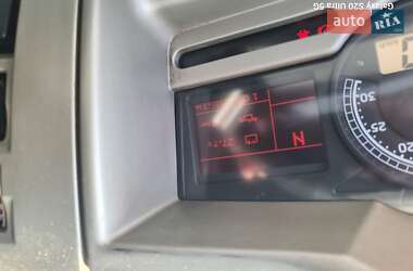 Тягач Renault Premium 2011 в 