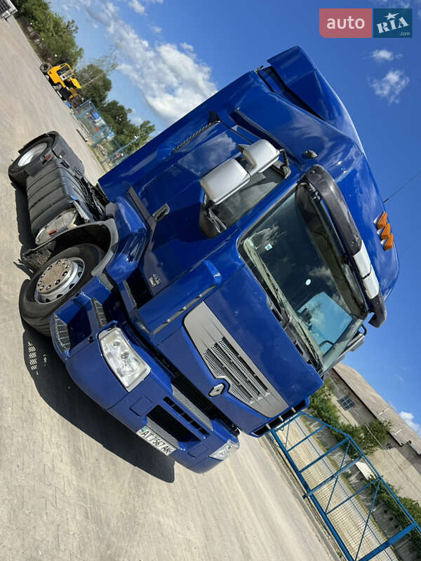Тягач Renault Premium 2008 в Долине