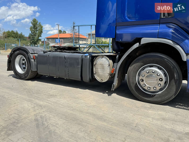 Тягач Renault Premium 2008 в Долине