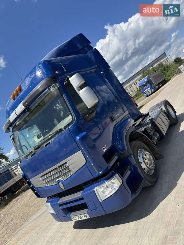 Тягач Renault Premium 2008 в Долине