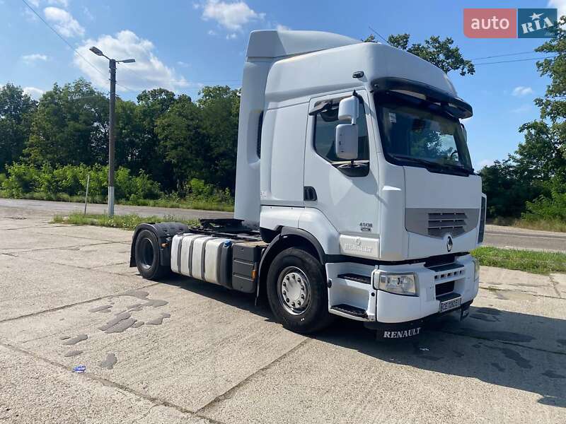 Тягач Renault Premium 2010 в Черновцах