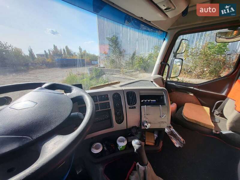 Тягач Renault Premium 2006 в Одессе