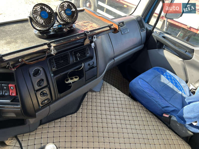 Тягач Renault Premium 2001 в Новомосковске