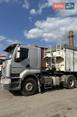 Тягач Renault Premium 2011 в 