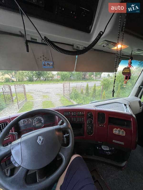 Тягач Renault Premium 2011 в Жидачове