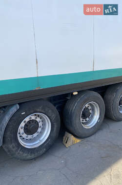 Тягач Renault Premium 2011 в 