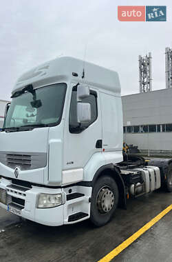 Тягач Renault Premium 2011 в Львове