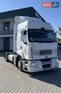 Тягач Renault Premium 2013 в Жовкві
