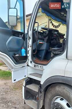 Тягач Renault Premium 1998 в 