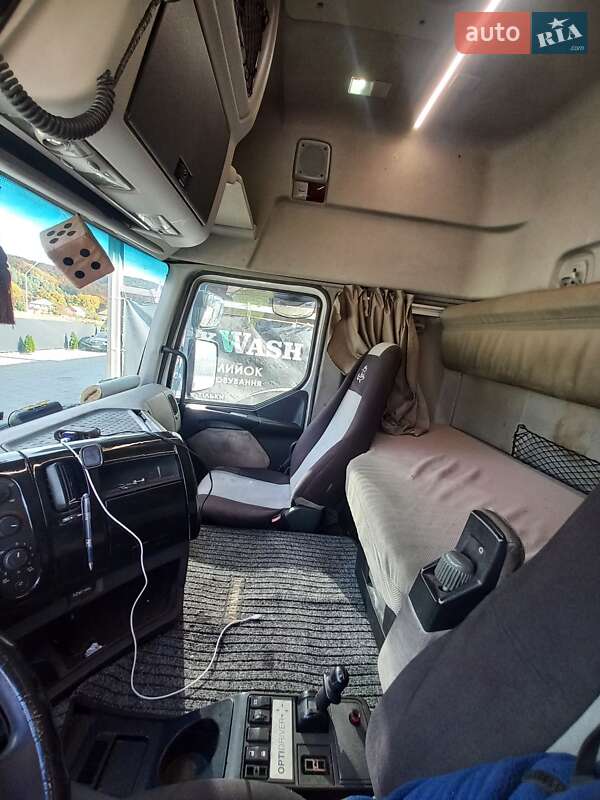 Тягач Renault Premium 2008 в Иршаве