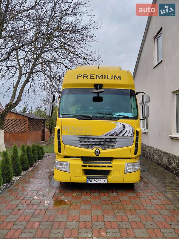 Тягач Renault Premium 2007 в Львове