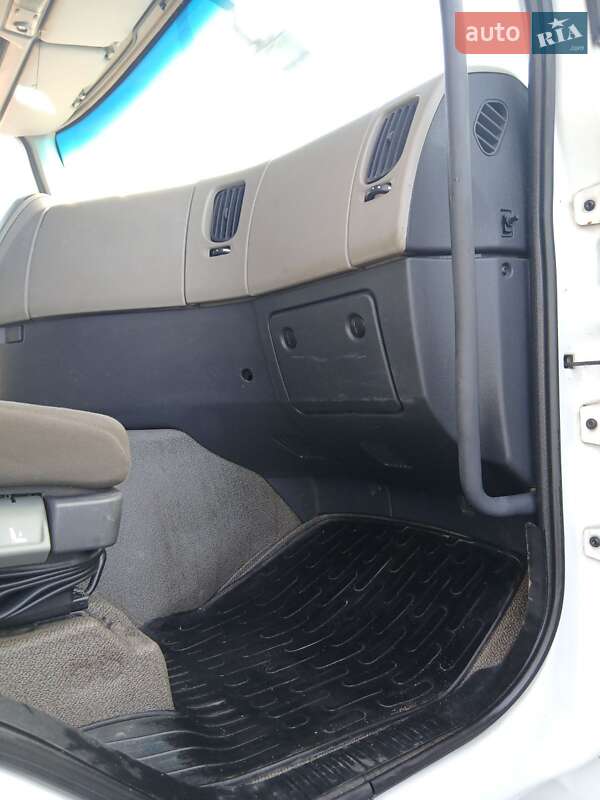 Тягач Renault Premium 2012 в Рівному фото 4 Тягач Renault Premium 2012 в Рівному