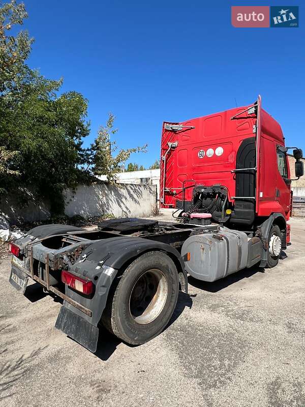 Тягач Renault Premium 2006 в Киеве