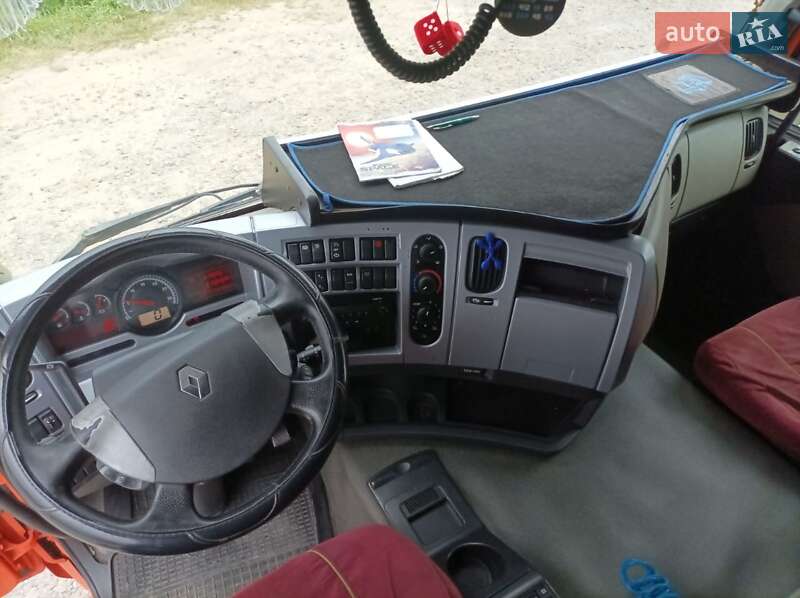 Тягач Renault Premium 2012 в Новояворівську