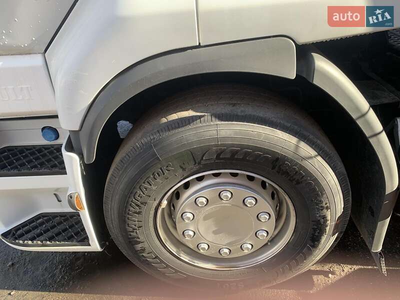 Тягач Renault Premium 2008 в Славуте