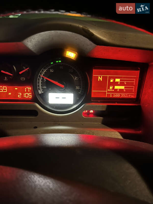 Тягач Renault Premium 2011 в Жашкове