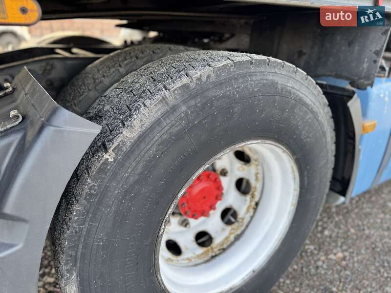 Тягач Renault Premium 2006 в Сарнах