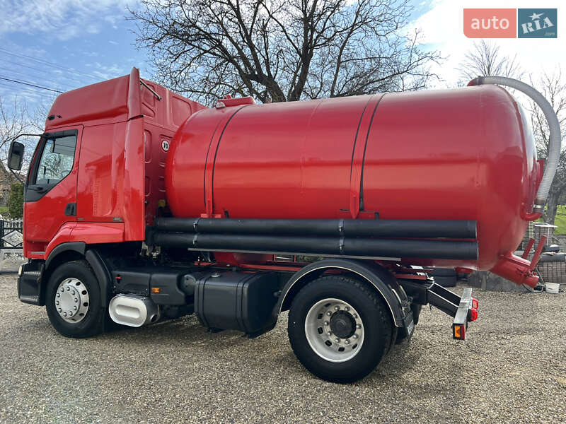 Машина ассенизатор (вакуумная) Renault Premium 2001 в Черновцах