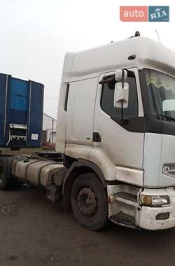 Тягач Renault Premium 2003 в Прилуках
