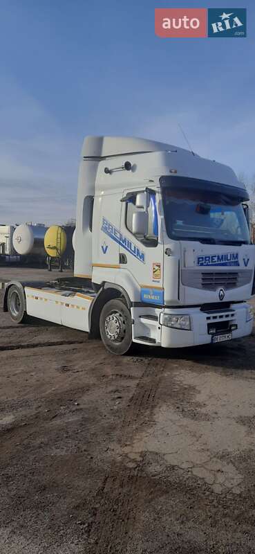 Тягач Renault Premium 2011 в Львове