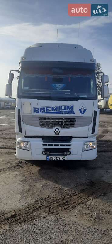 Тягач Renault Premium 2011 в Львове