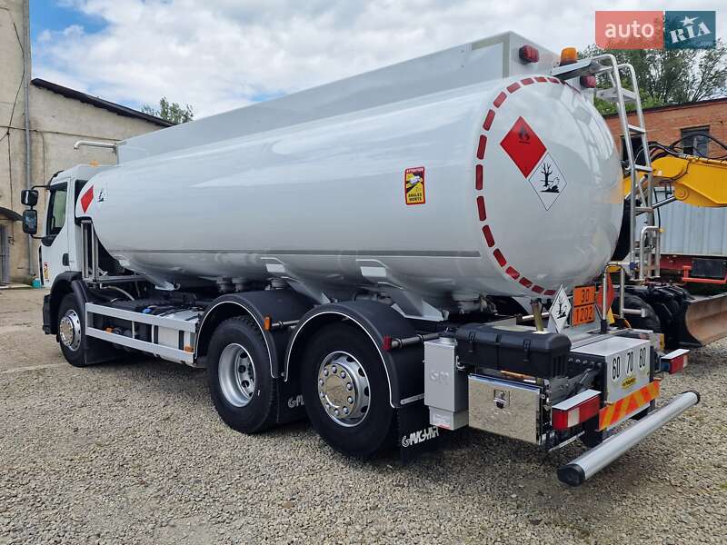Бензовоз Renault Premium 2013 в Черновцах