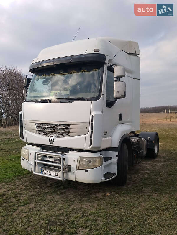 Тягач Renault Premium 2007 в Тростянце фото Тягач Renault Premium 2007 в Тростянце