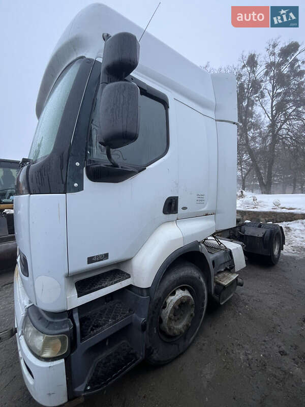 Тягач Renault Premium 2005 в Киеве