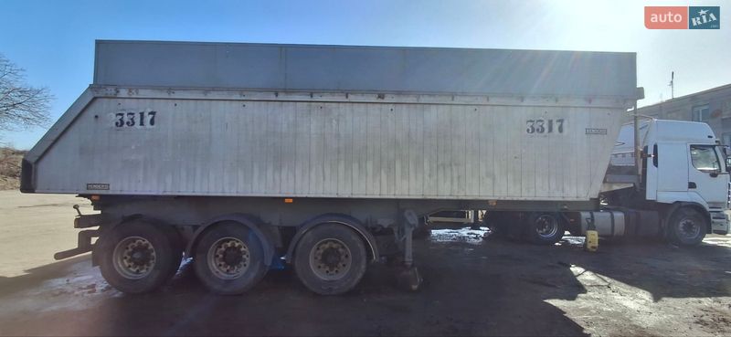 Тягач Renault Premium 2007 в Томашполі